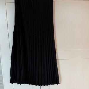 J. Crew Classic Black A-Line Skirt elastic